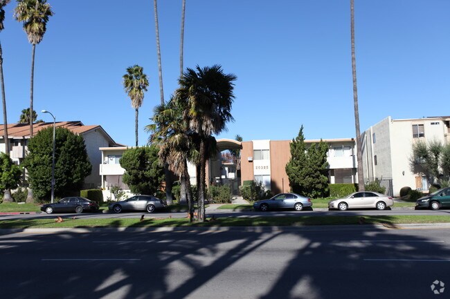 Building Photo - 20325 Sherman Way