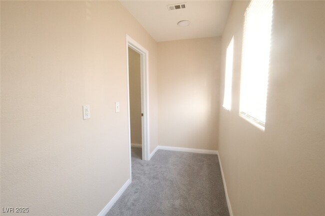 Building Photo - 7252 High Cascade Ave