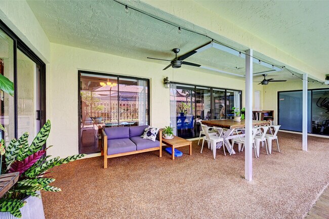 Building Photo - 6833 Bianchini Cir