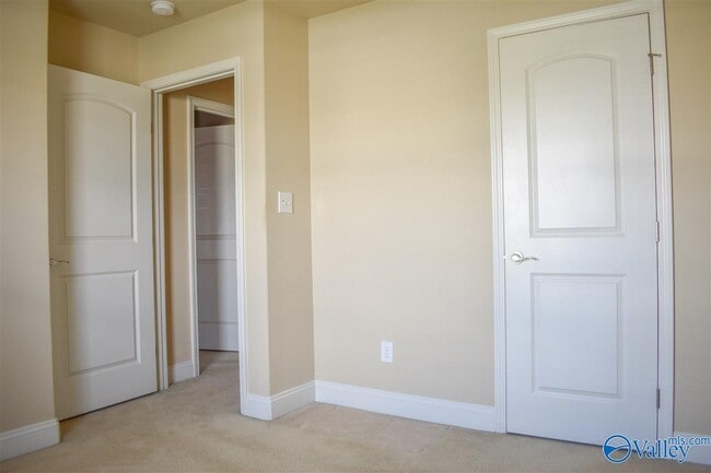 Building Photo - 226 Fields Pond Dr