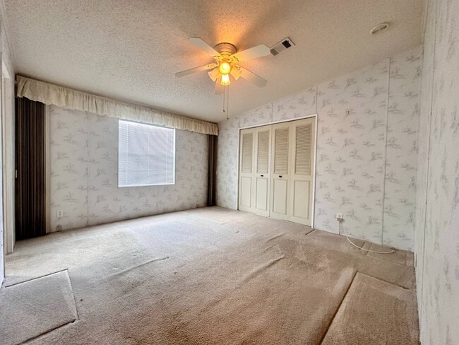 Building Photo - 608 Klickety Klak Ln