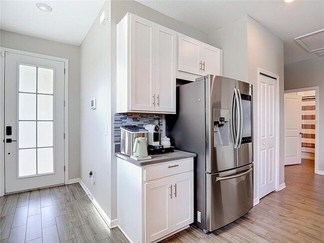 Building Photo - 7531 Ashcroft Dr