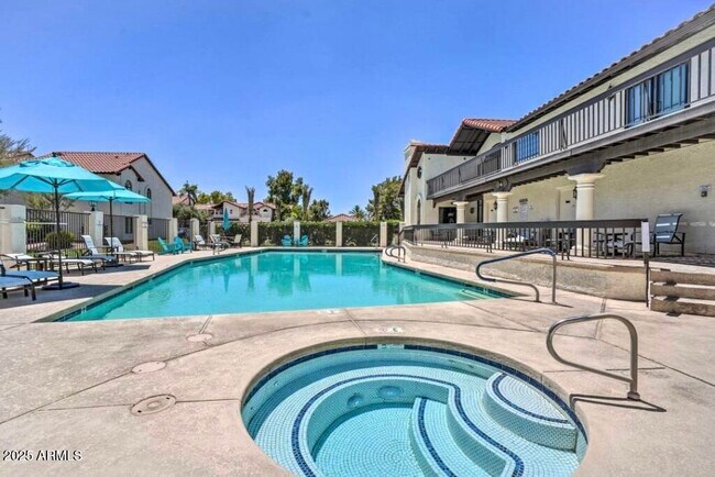 Building Photo - 11011 N 92nd St