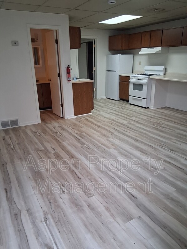 Building Photo - 12149 DMC Hwy 99