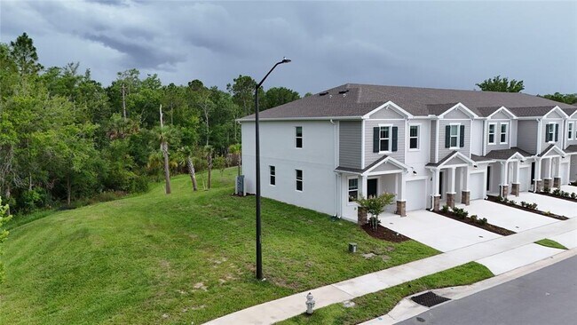 Building Photo - 3091 Chromatic St