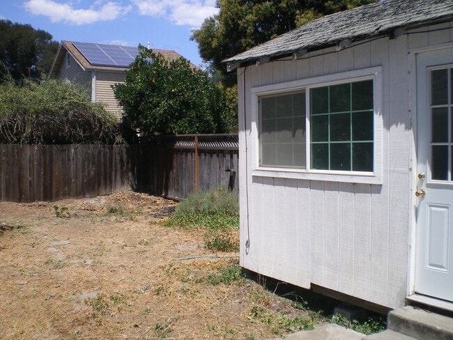 Building Photo - 2BR/1BA Willow Glen Home on Tree Lined Street