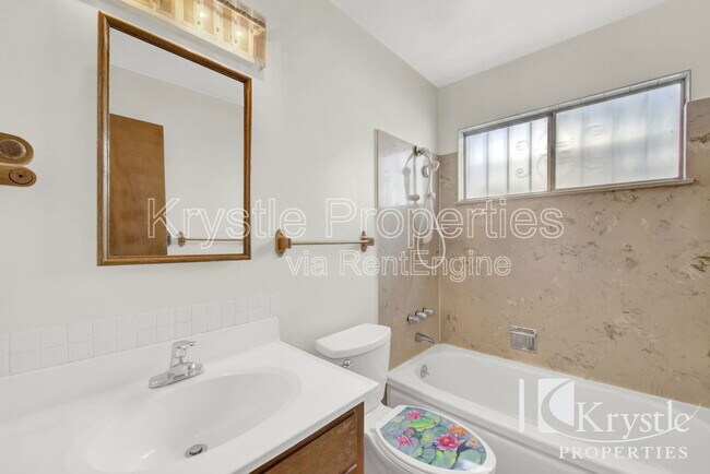 Building Photo - 949 N Camino Alto