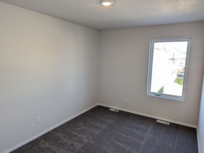 Building Photo - New 3 Bedroom, 2.5 Bath Townhome for Rent ...