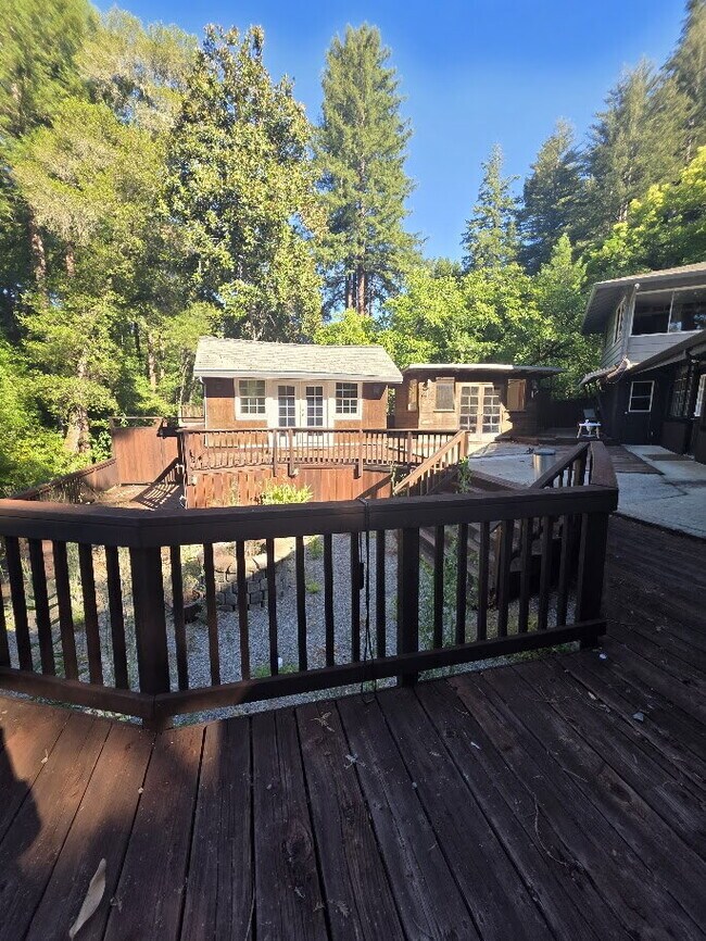 Building Photo - Breathtaking Home offers flexible living with bonus rooms ideal for an office, art studio, gym, o...