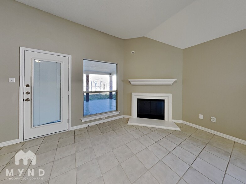 Building Photo - 6801 Amberdale Dr