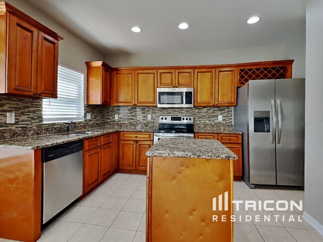 Building Photo - 3606 Heron Island Dr