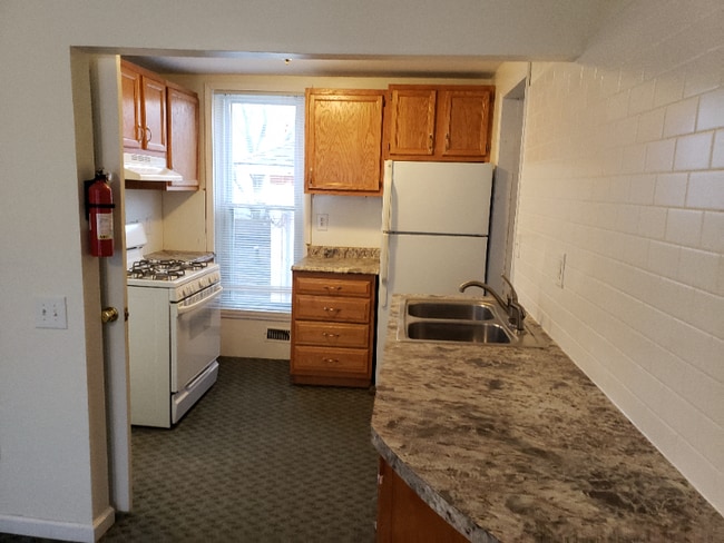 Building Photo - 122 N 3rd Ave