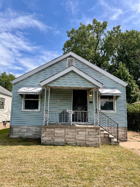 Building Photo - 6133 Lillian Ave