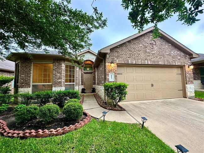 Building Photo - 8803 Adrienne Dr