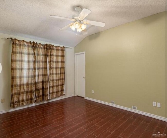 Building Photo - 337 Roundup Cir