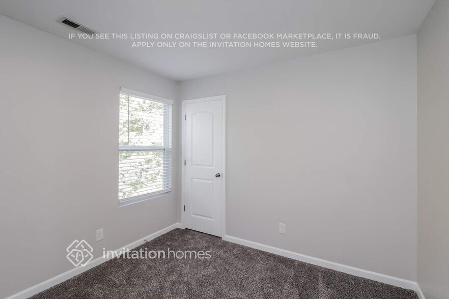 Building Photo - 14736 Glenduff Place