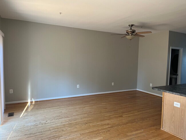 Building Photo - 2562 Carrington Way