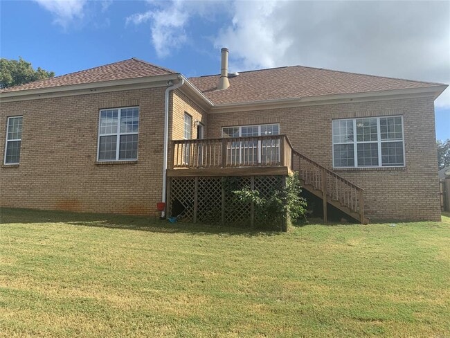 Building Photo - 615 Castle Brook Dr