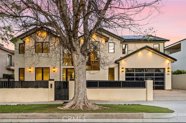 Building Photo - 4900 Valjean Ave