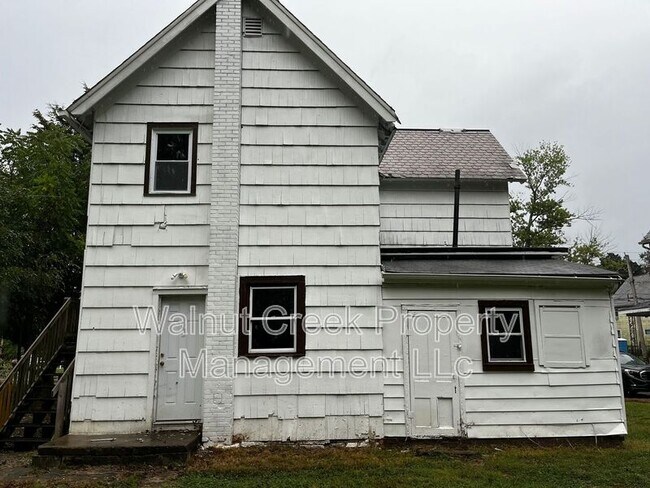 Building Photo - 362 Furnace St
