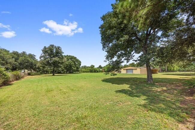 Building Photo - 21503 Fones Rd