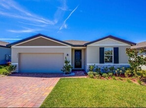 Building Photo - For Rent: Spacious 4 Bed, 2 Bath Home in P...