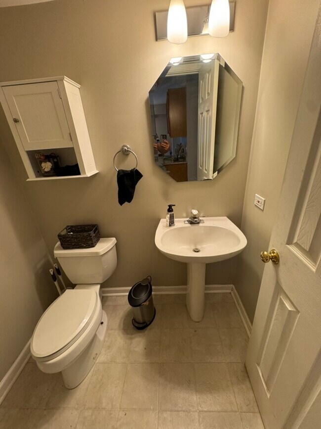 Building Photo - 1135 Wickfield Ct