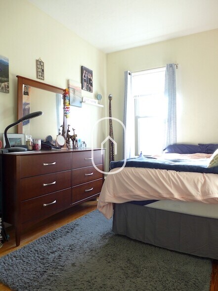 Building Photo - 22 S Huntington Ave