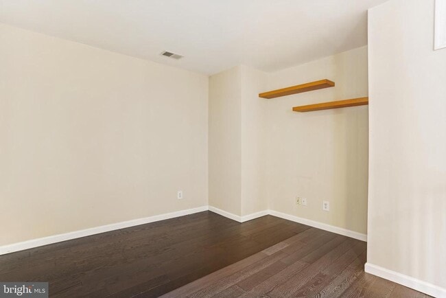 Building Photo - 8930 Milford Haven Ct