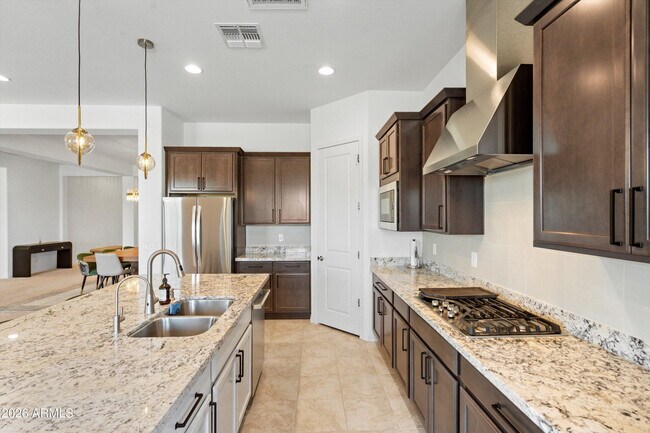 Building Photo - 10812 E Tesla Ave