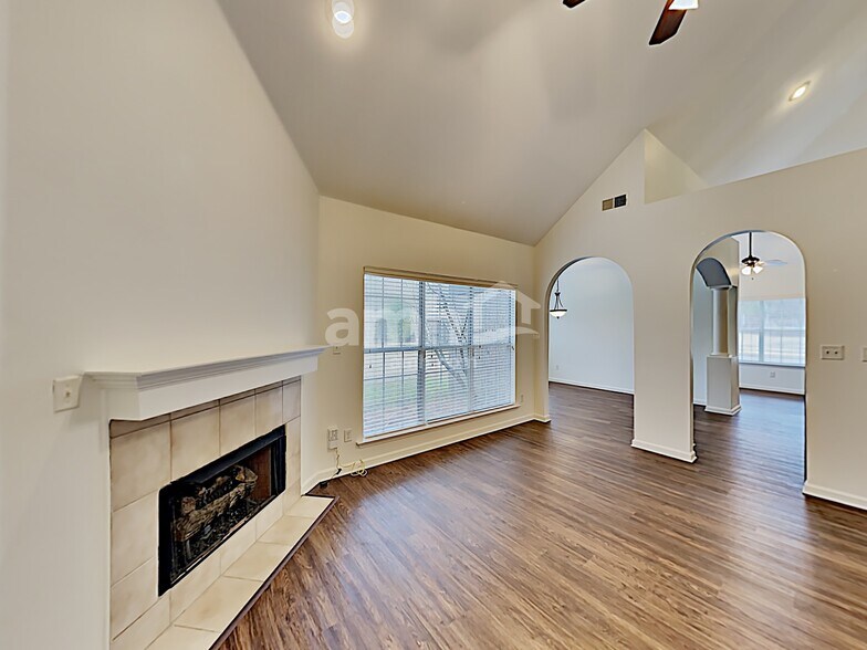 Building Photo - 11216 Arlington Trace Dr