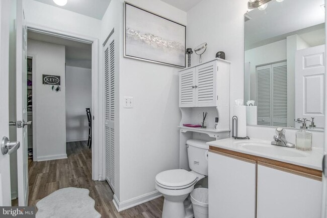 Building Photo - 1066 Gardenview Loop