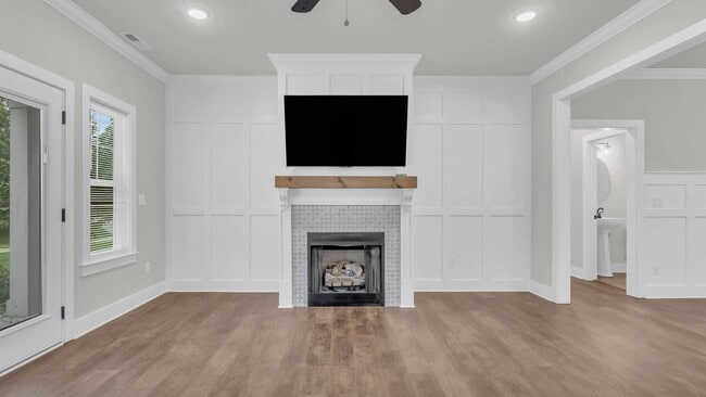 Building Photo - New Build 3 Bed, 2.5 Bath, 2 Car Garage + ...