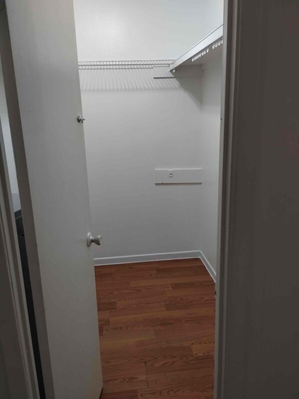 Building Photo - 712 Old Roane St