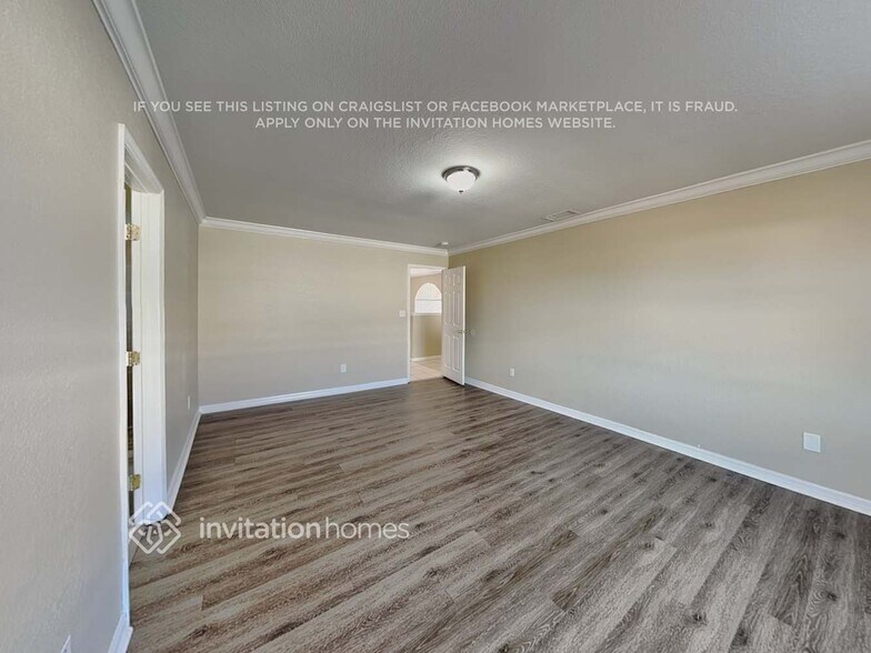 Building Photo - 2252 S Chamberlain Blvd