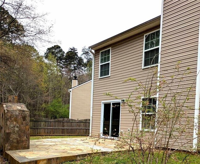 Building Photo - 3075 Whittier Way