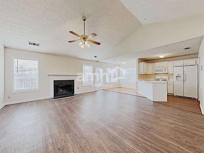 Building Photo - 740 Chatham Park Dr