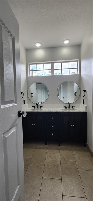 Building Photo - 41 Barbera Ln