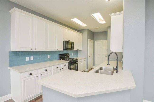 Building Photo - 8755 Thistlemoor Ln