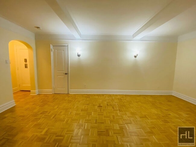 Building Photo - 95 Christopher St