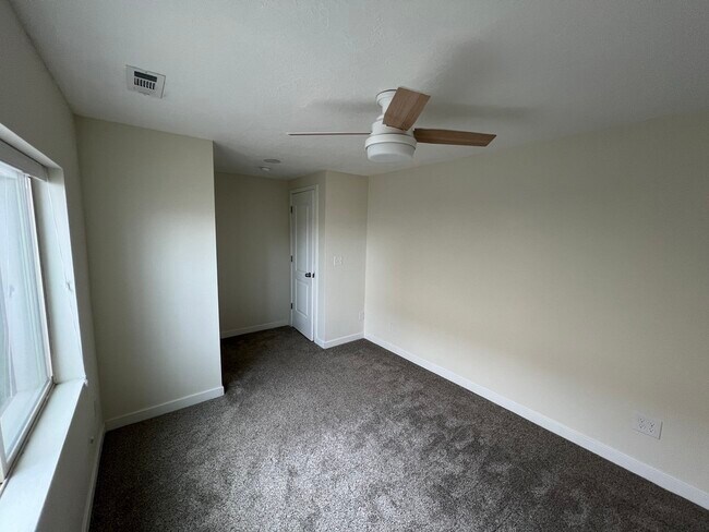 Building Photo - 3558 Sharp Shinned Trail