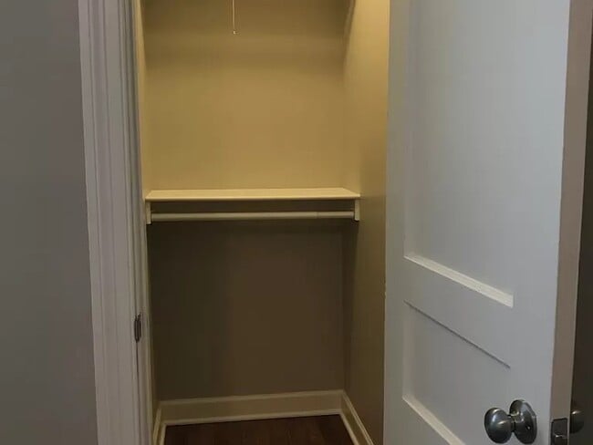 Building Photo - 2628 Union Ave Extended