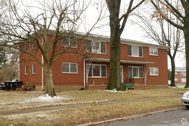 Primary Photo - 2300 Heather Ln
