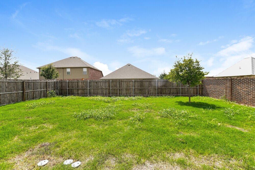 Building Photo - 1230 Ophelia Rd