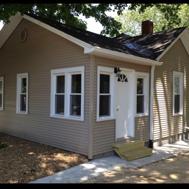 Building Photo - 1212 Fargo Ave