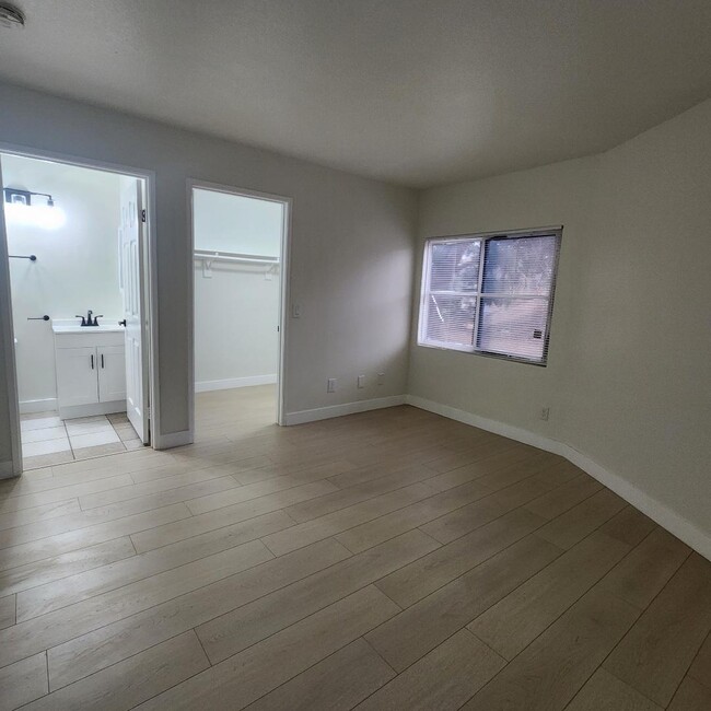 Master Bedroom 2 - 10901 Laurel Canyon Blvd