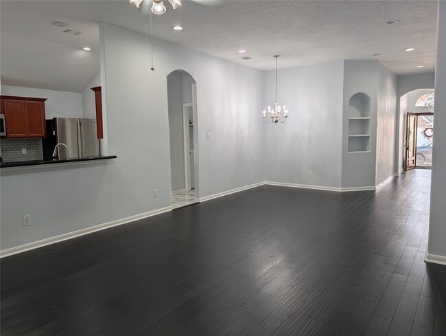 Building Photo - 13231 Babbitt St