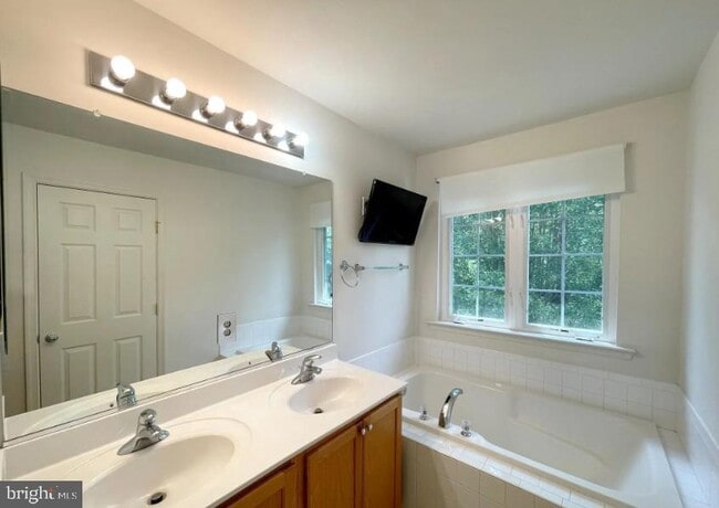 Building Photo - 22749 Bayside Way