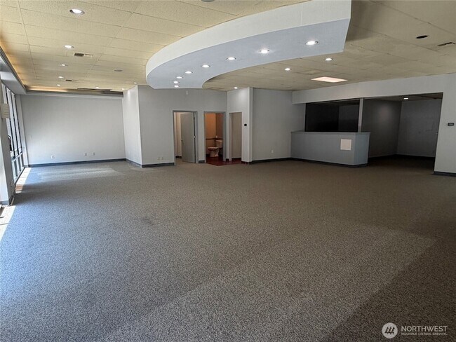 Building Photo - 17640 1st Ave S