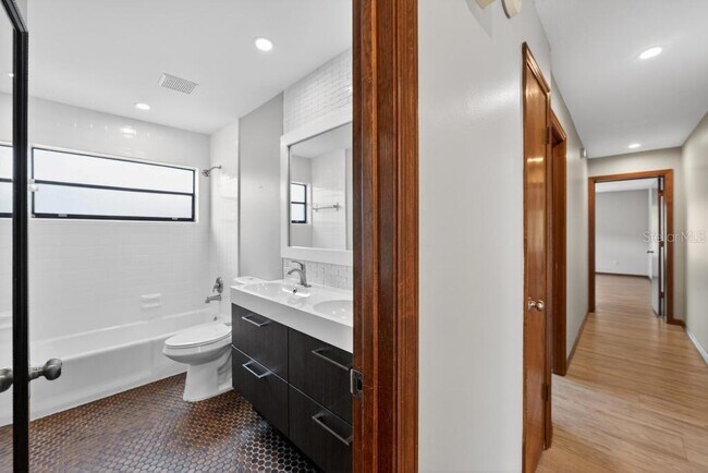 Building Photo - 234 Duncan Trail